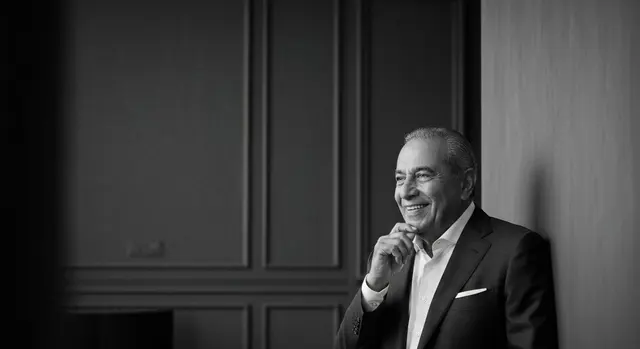 Gruppo Armani 2025 sede Milano headquarters luxury