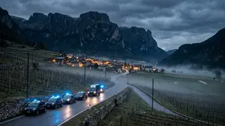 Raduno naziskin Trentino: pattuglie delle forze dell'ordine schierate lungo la valle di Dro