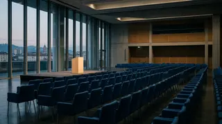Sala congressuale vuota a Torino, la segreteria piemontese di Forza Italia resta senza congresso da otto anni